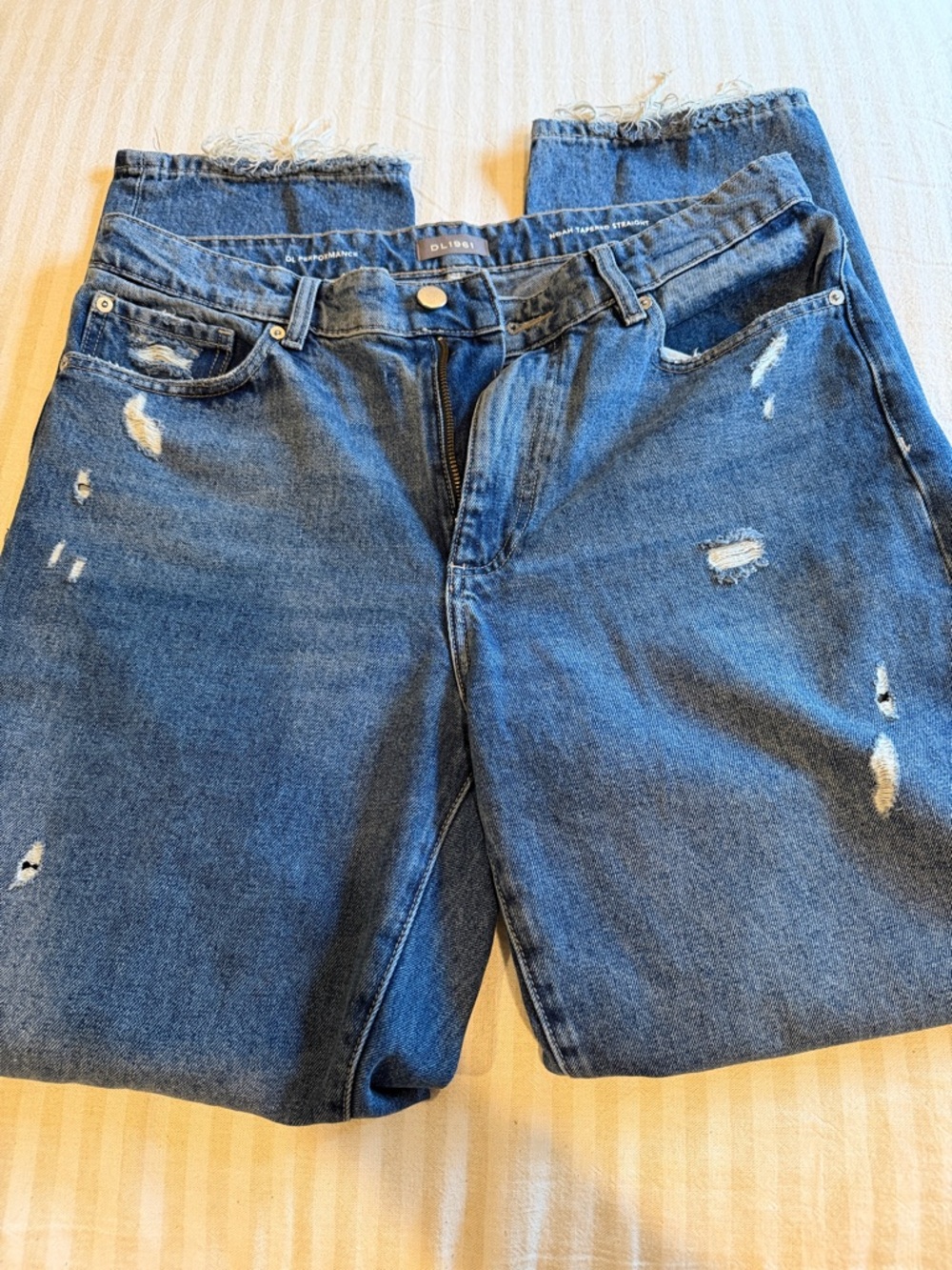DL1961 Men's Distressed Dark Blue Straight Jeans